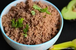 Sopa de arroz con carne en polvo